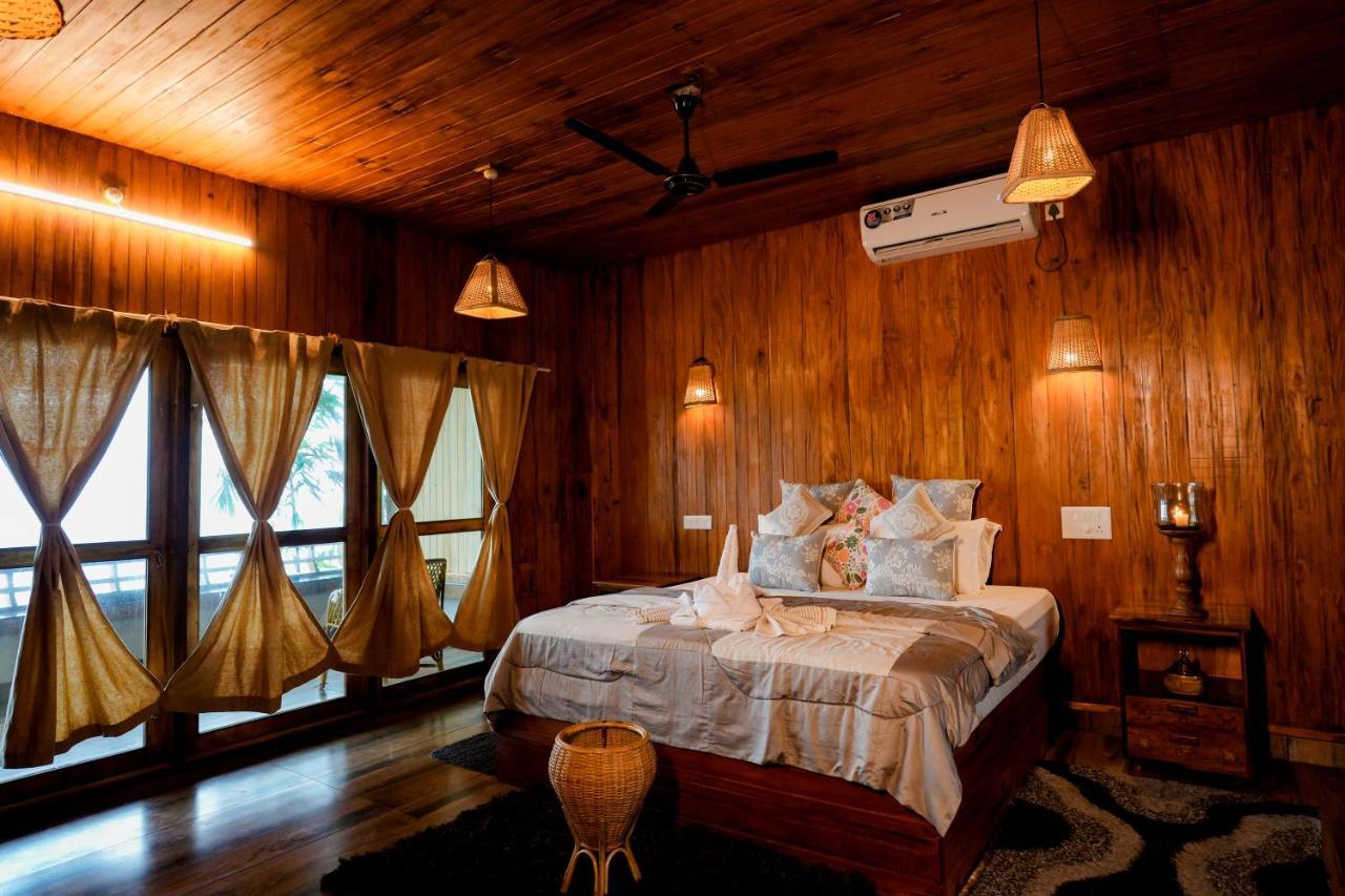 Driftwood Beach Resort Varkala Exterior photo