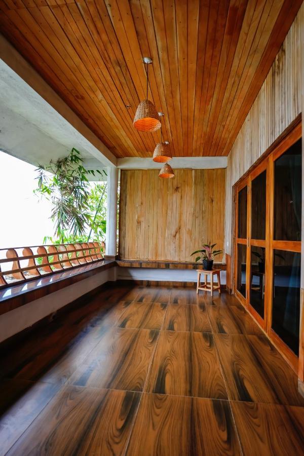 Driftwood Beach Resort Varkala Exterior photo